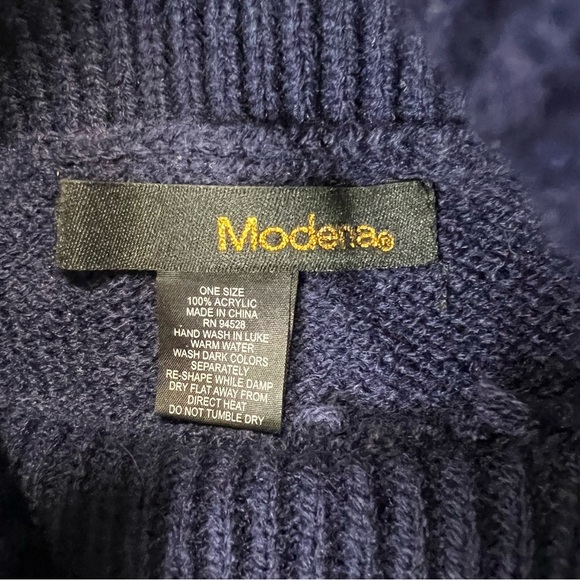Modena turtleneck poncho SZ O/S - Picture 3 of 3